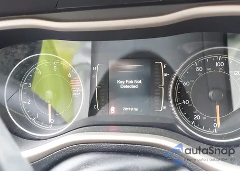 2016 Jeep Cherokee Latitude z USA, uszkodzony, nr VIN 1C4PJMCB8GW359149